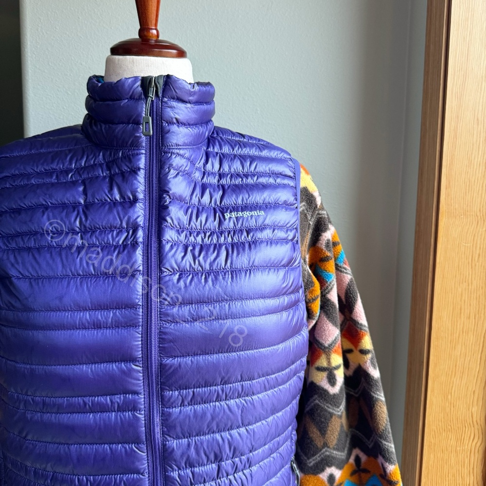 Patagonia Ultralight Down Vest Concord Purple Large 800-fill-power Goosedown L - Picture 5 of 13